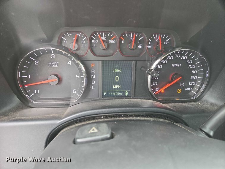 image for item ES2594 2017 Chevrolet Silverado 1500 pickup truck