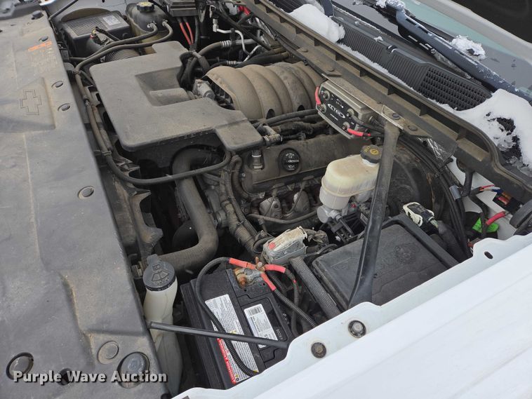 image for item ES2594 2017 Chevrolet Silverado 1500 pickup truck