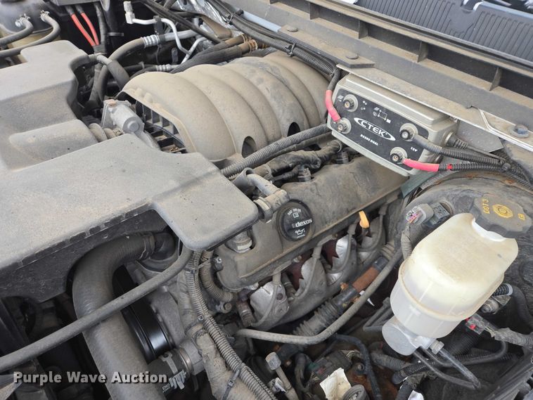 image for item ES2594 2017 Chevrolet Silverado 1500 pickup truck