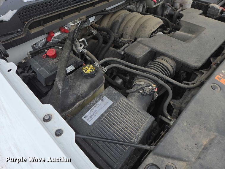 image for item ES2594 2017 Chevrolet Silverado 1500 pickup truck