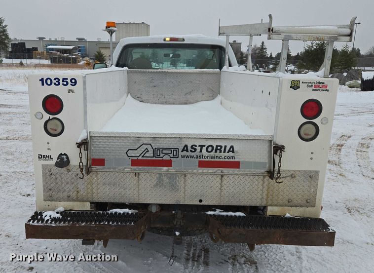 image for item ES2595 2008 Ford F250 Super Duty utility bed pickup truck