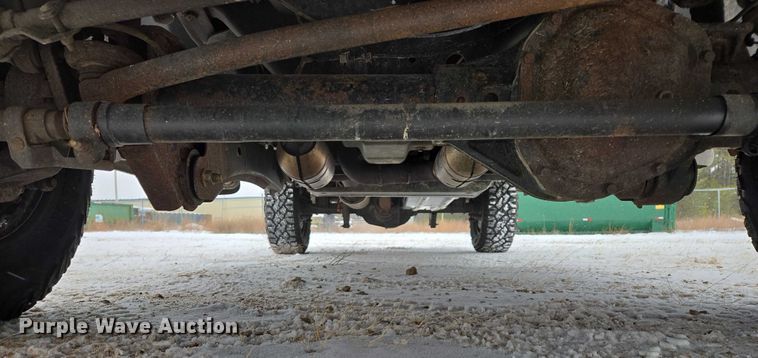 image for item ES2595 2008 Ford F250 Super Duty utility bed pickup truck