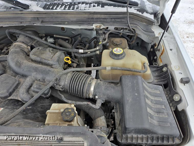 image for item ES2595 2008 Ford F250 Super Duty utility bed pickup truck