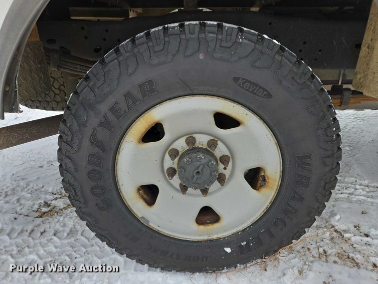 image for item ES2595 2008 Ford F250 Super Duty utility bed pickup truck