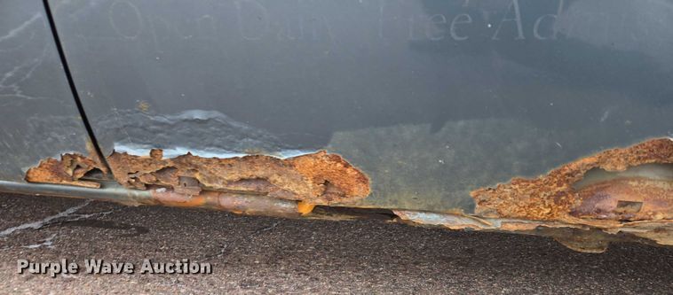 image for item ES2629 2005 Chrysler Town And Country 