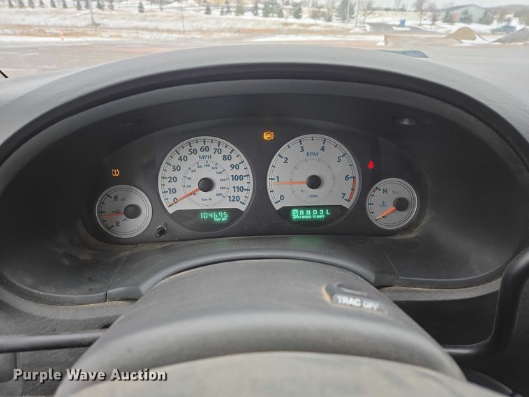 image for item ES2629 2005 Chrysler Town And Country 