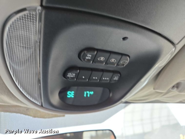 image for item ES2629 2005 Chrysler Town And Country 