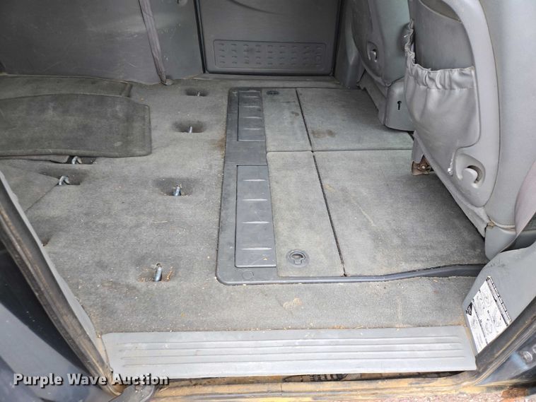 image for item ES2629 2005 Chrysler Town And Country 