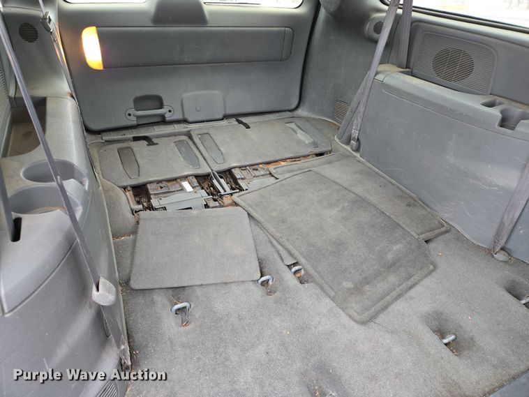 image for item ES2629 2005 Chrysler Town And Country 