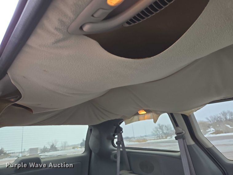 image for item ES2629 2005 Chrysler Town And Country 