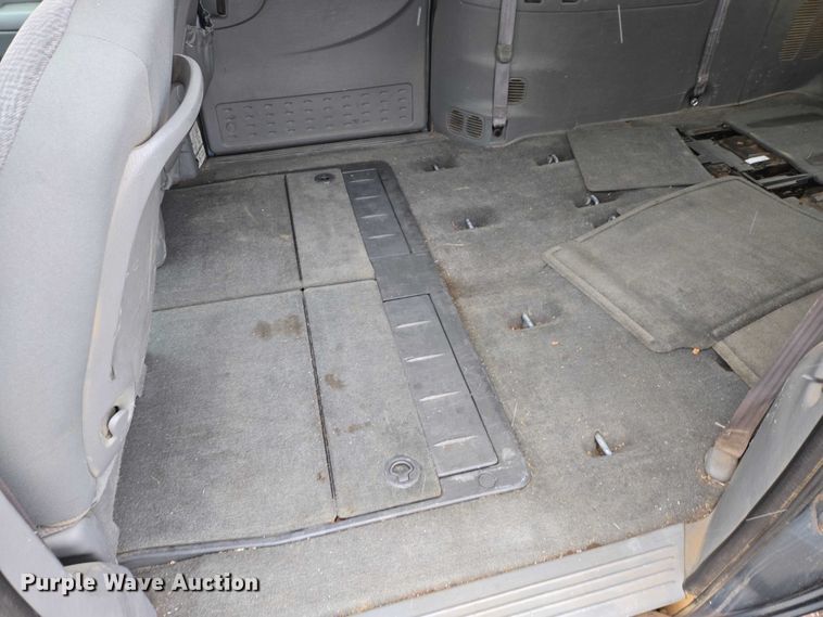 image for item ES2629 2005 Chrysler Town And Country 