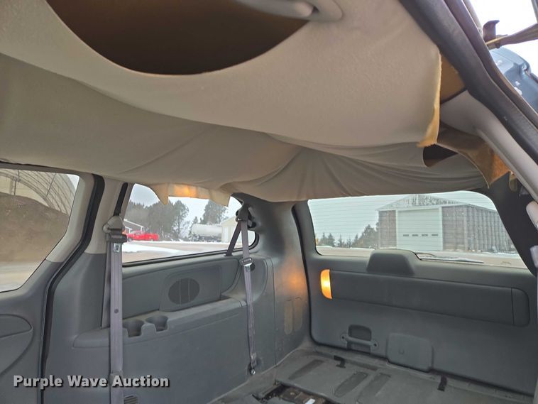 image for item ES2629 2005 Chrysler Town And Country 