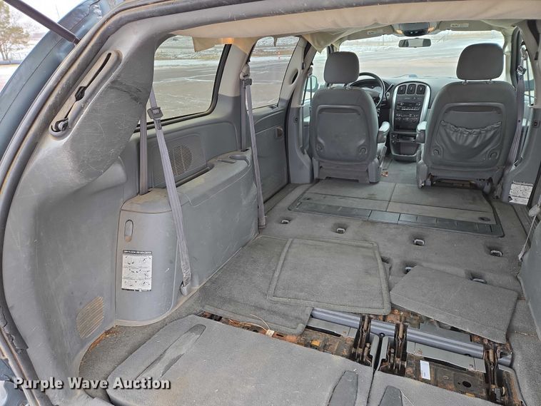 image for item ES2629 2005 Chrysler Town And Country 