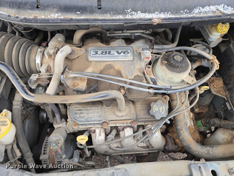 image for item ES2629 2005 Chrysler Town And Country 