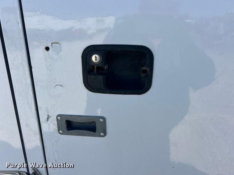 image for item ET3387 2018 Ford E450 Super Duty refrigerated delivery truck