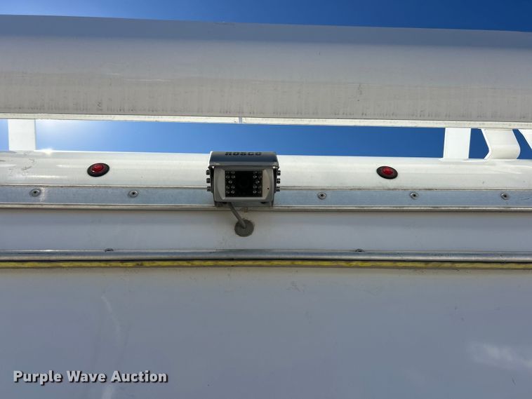 image for item ET3387 2018 Ford E450 Super Duty refrigerated delivery truck