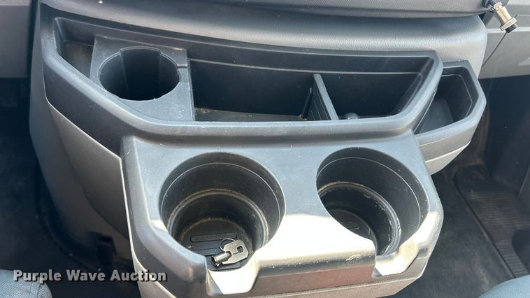 image for item ET3387 2018 Ford E450 Super Duty refrigerated delivery truck