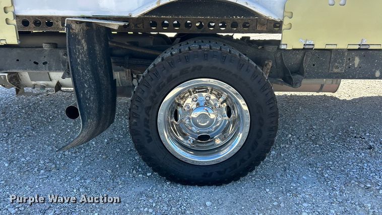 image for item ET3387 2018 Ford E450 Super Duty refrigerated delivery truck