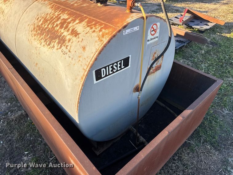 image for item ET4025 Fuel tank with containment