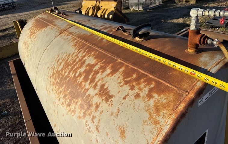 image for item ET4025 Fuel tank with containment