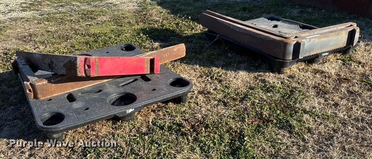 image for item ET4031 (2) sets of forks