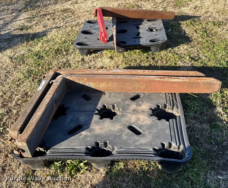 image for item ET4031 (2) sets of forks