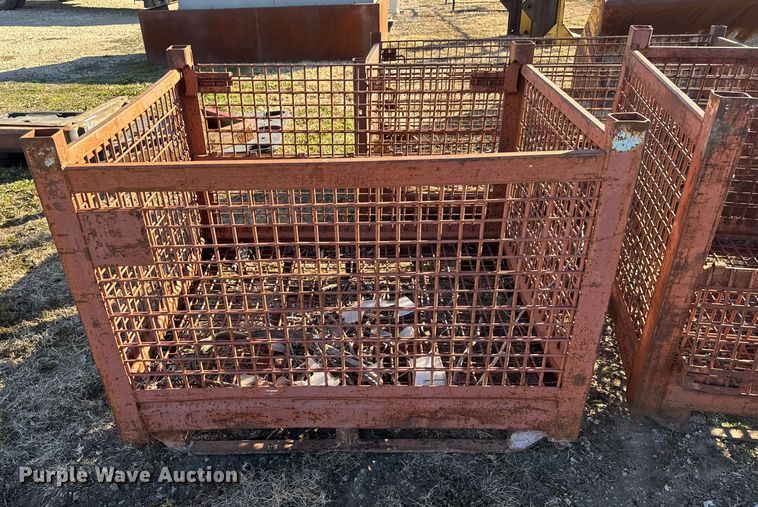 image for item ET4032 (7) metal bins