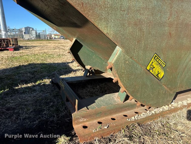 image for item ET4033 (9) metal bins