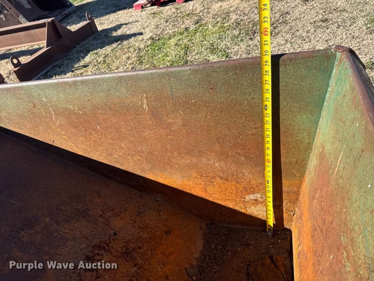 image for item ET4033 (9) metal bins