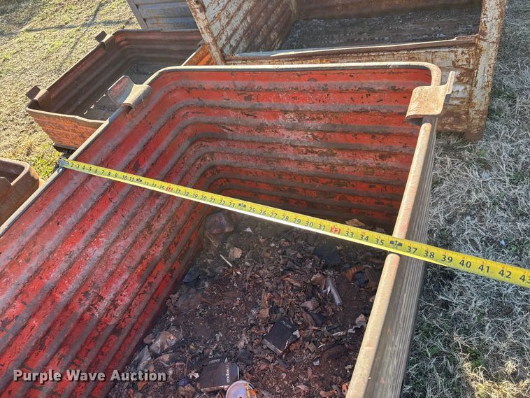 image for item ET4033 (9) metal bins