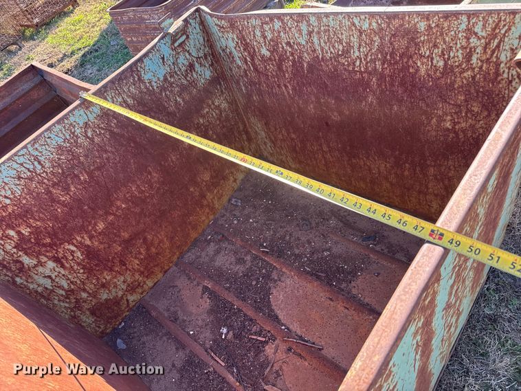 image for item ET4033 (9) metal bins