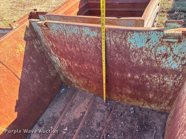 image for item ET4033 (9) metal bins