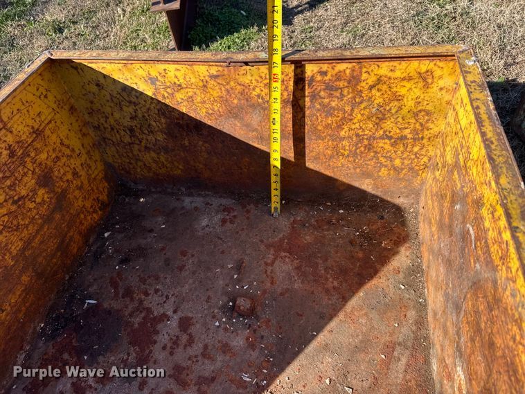 image for item ET4033 (9) metal bins