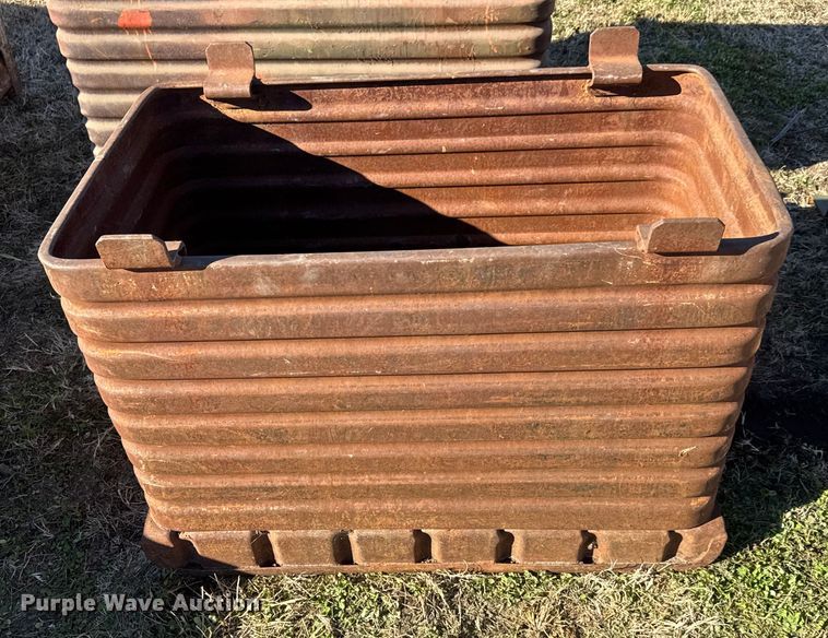 image for item ET4033 (9) metal bins