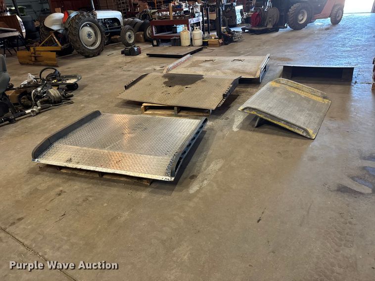 image for item ET4041 (5) dock plates