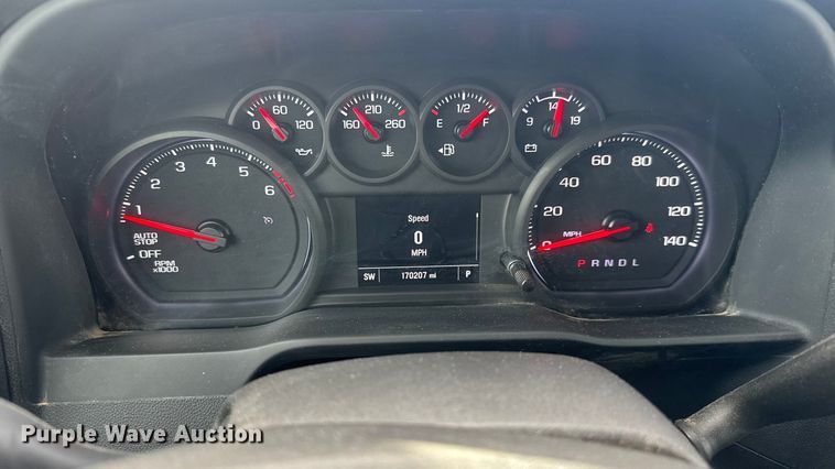 image for item ET4053 2022 Chevrolet Silverado 1500 Crew Cab pickup truck