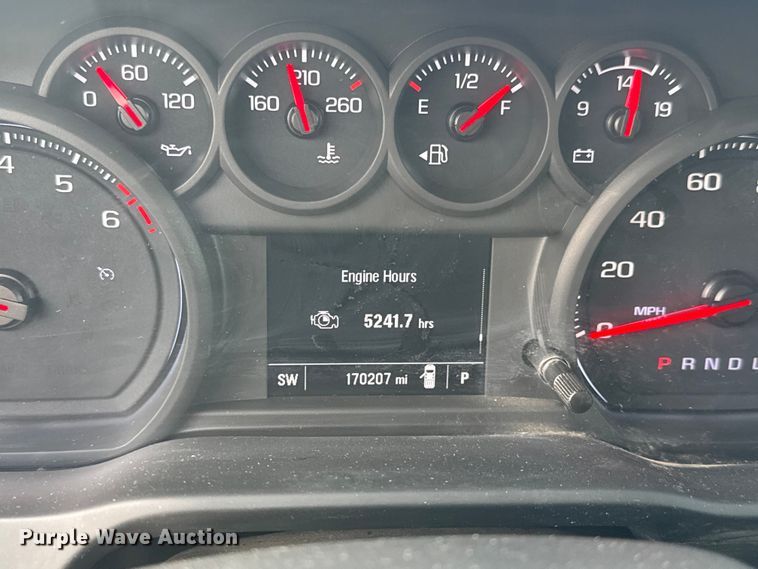 image for item ET4053 2022 Chevrolet Silverado 1500 Crew Cab pickup truck