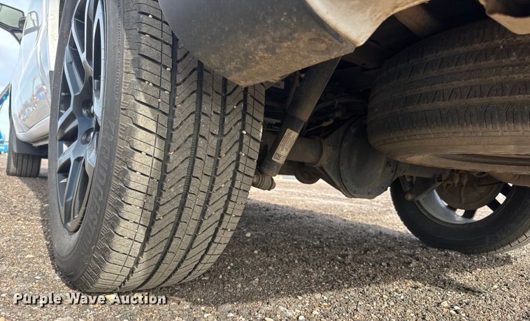 image for item ET4053 2022 Chevrolet Silverado 1500 Crew Cab pickup truck