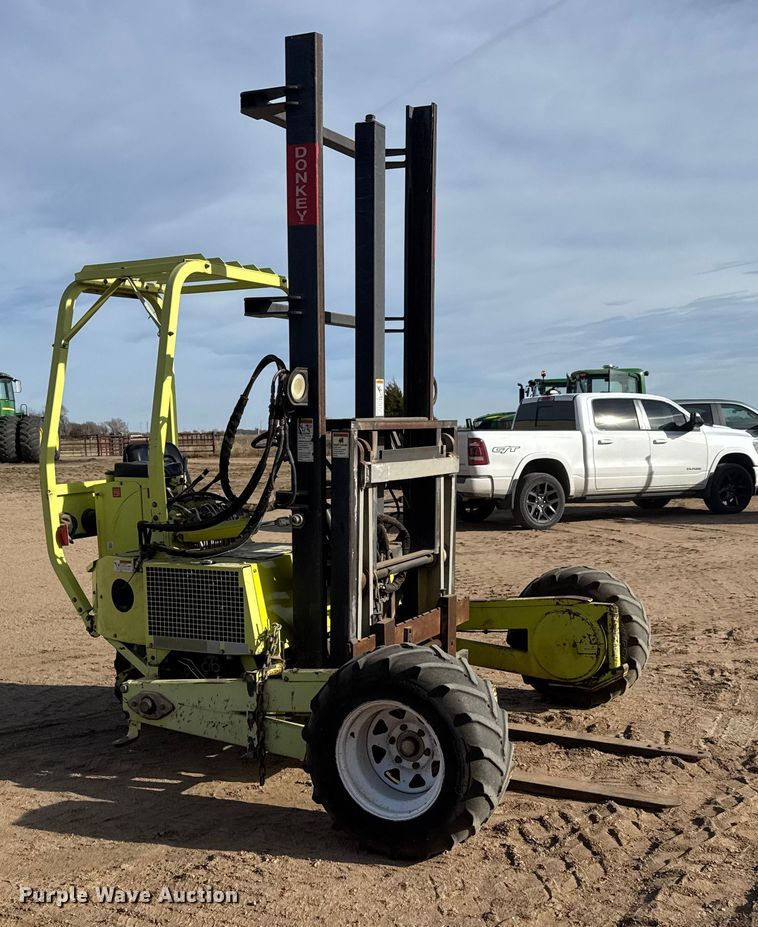 image for item ET4056 2008 Donkey M13-5K forklift