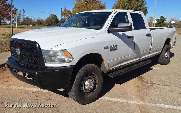 image for item ET5285 2013 RAM 2500 Crew Cab pickup truck