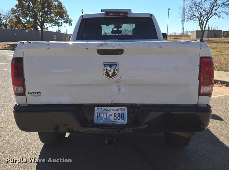 image for item ET5285 2013 RAM 2500 Crew Cab pickup truck