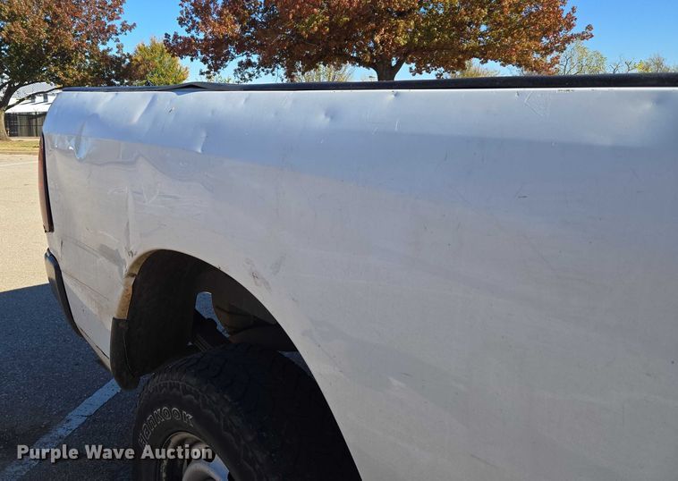 image for item ET5285 2013 RAM 2500 Crew Cab pickup truck