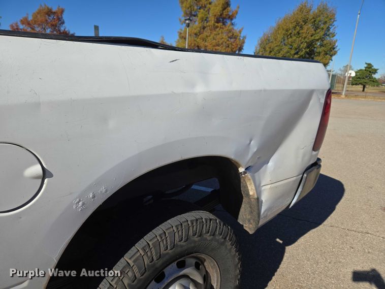 image for item ET5285 2013 RAM 2500 Crew Cab pickup truck