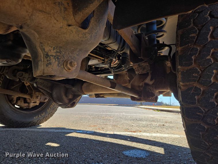 image for item ET5285 2013 RAM 2500 Crew Cab pickup truck