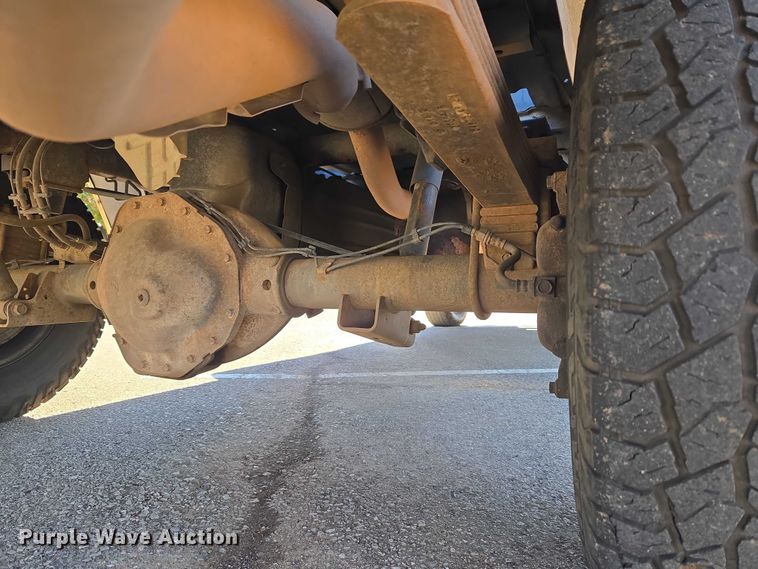 image for item ET5285 2013 RAM 2500 Crew Cab pickup truck