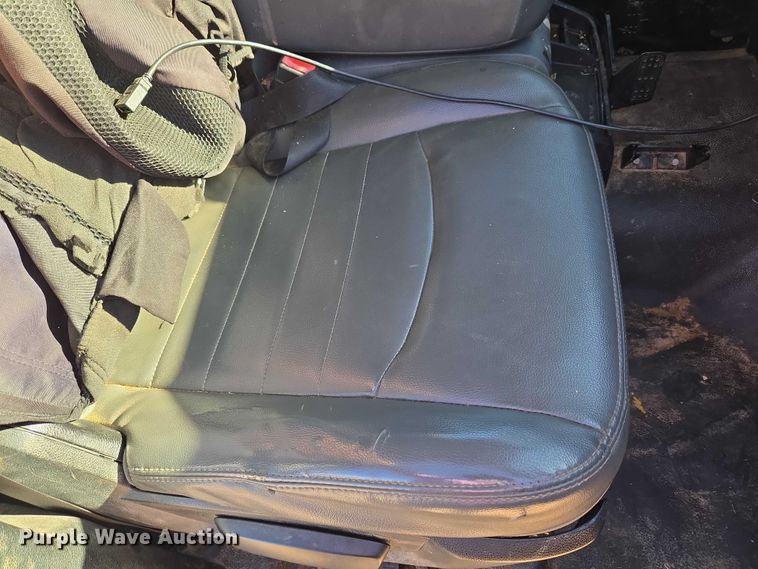 image for item ET5285 2013 RAM 2500 Crew Cab pickup truck