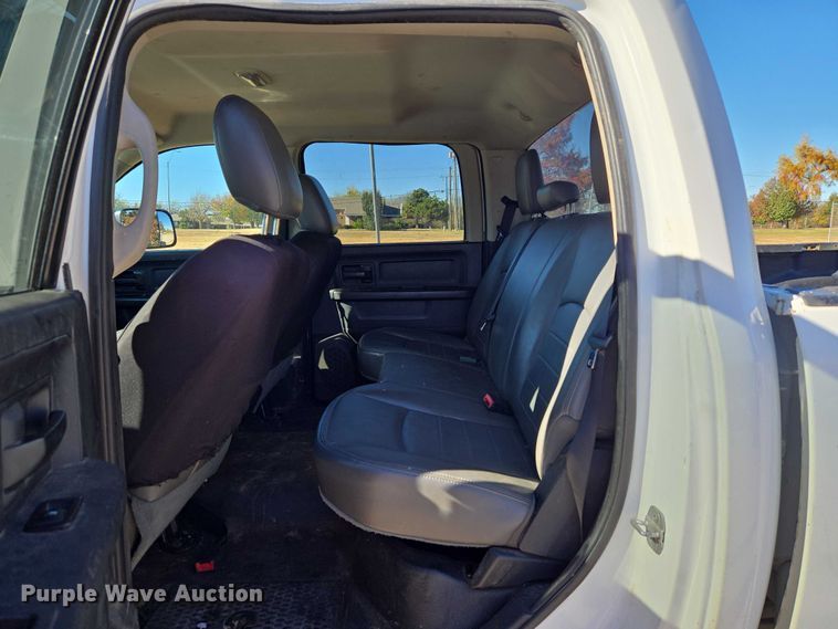 image for item ET5285 2013 RAM 2500 Crew Cab pickup truck