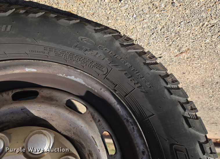 image for item ET5285 2013 RAM 2500 Crew Cab pickup truck