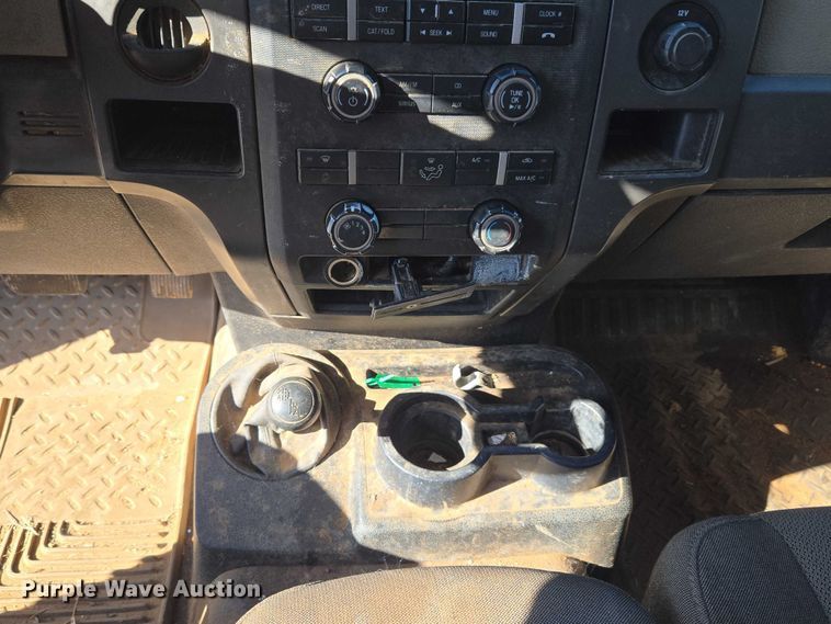 image for item ET5287 2010 Ford F150 pickup truck