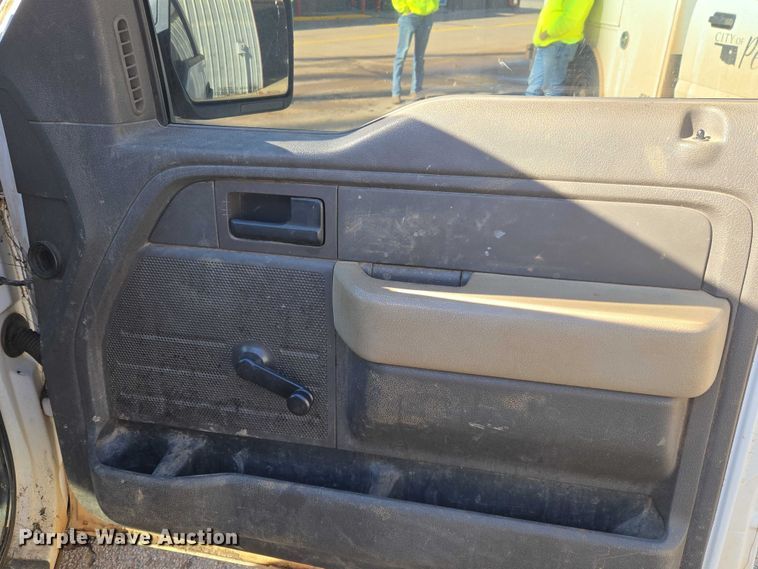 image for item ET5287 2010 Ford F150 pickup truck